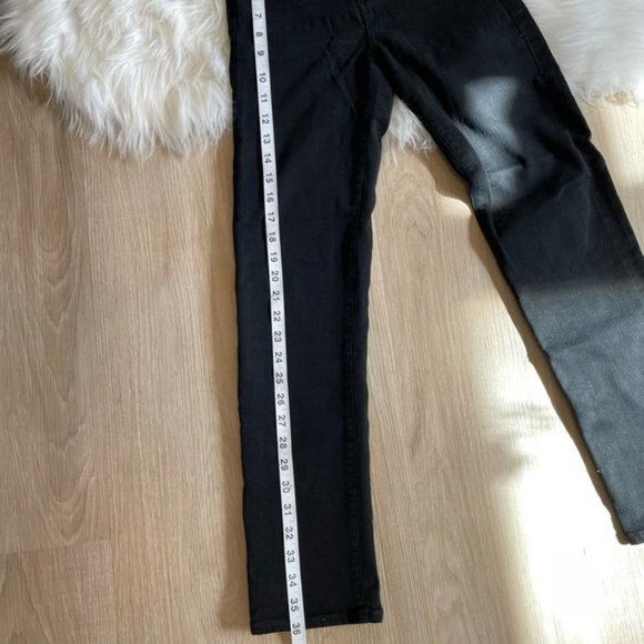 Citizens of Humanity Cara High-Rise Cigarette Sculpt Ankle Jeans - Picture 13 of 14